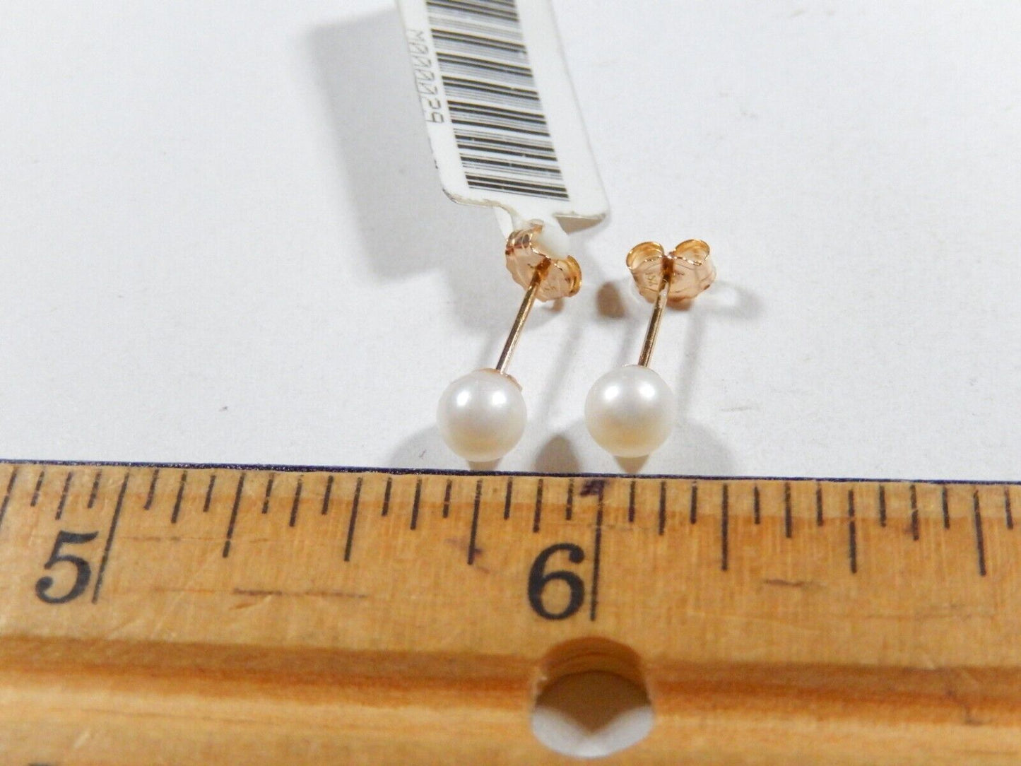 14K Yellow Gold 5 mm Cultured Genuine Pearl Ear Studs