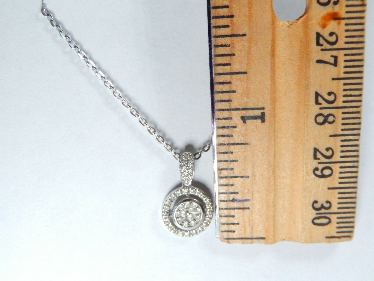 *VINTAGE*  14k White Gold 2/5CT Diamond  Circle  Pendant Necklace w/18" Chain