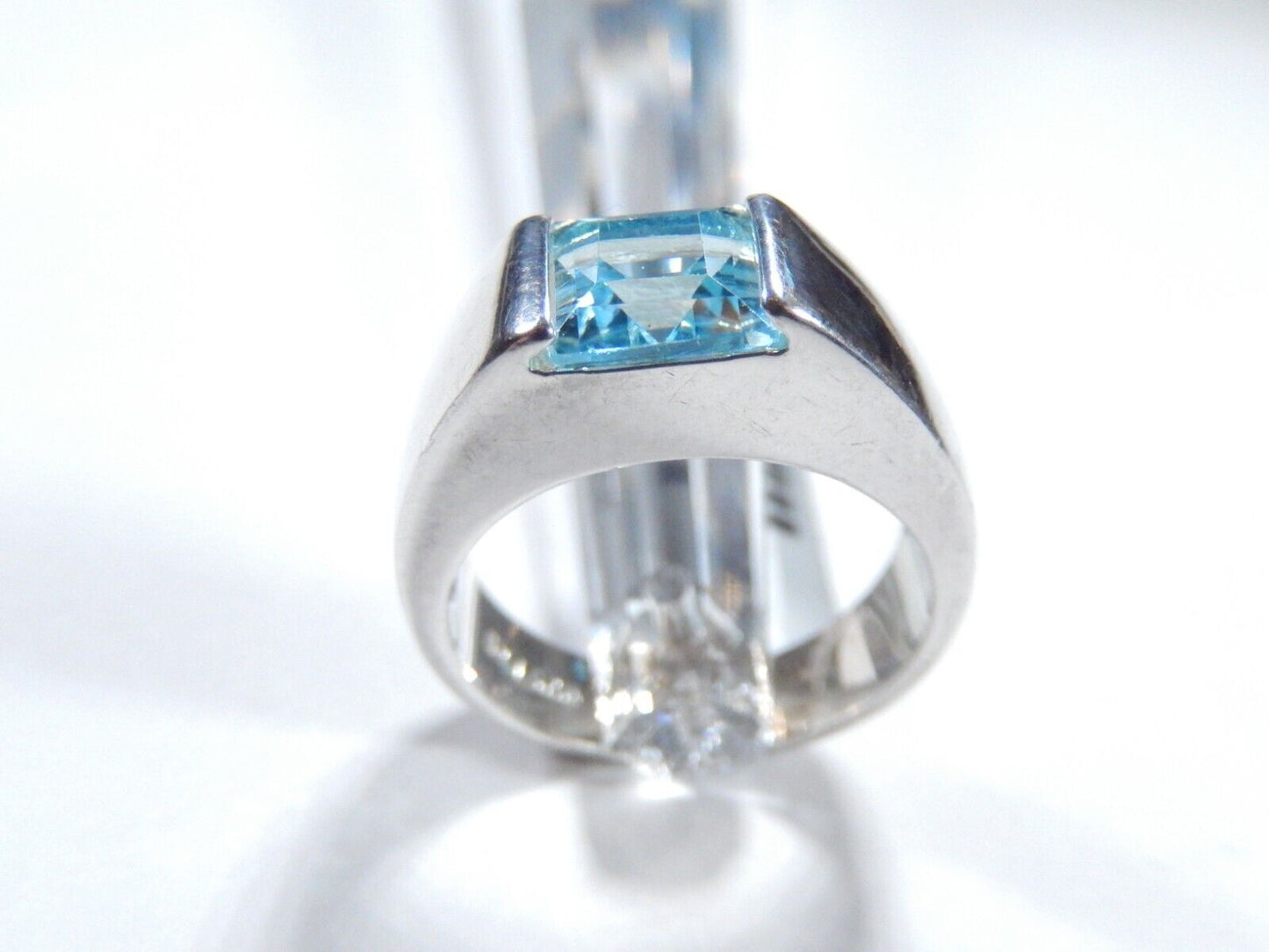 *VINTAGE*  Sterling Silver  2.00 CT Sky Blue Topaz 6mm Band Ring Size 7.75