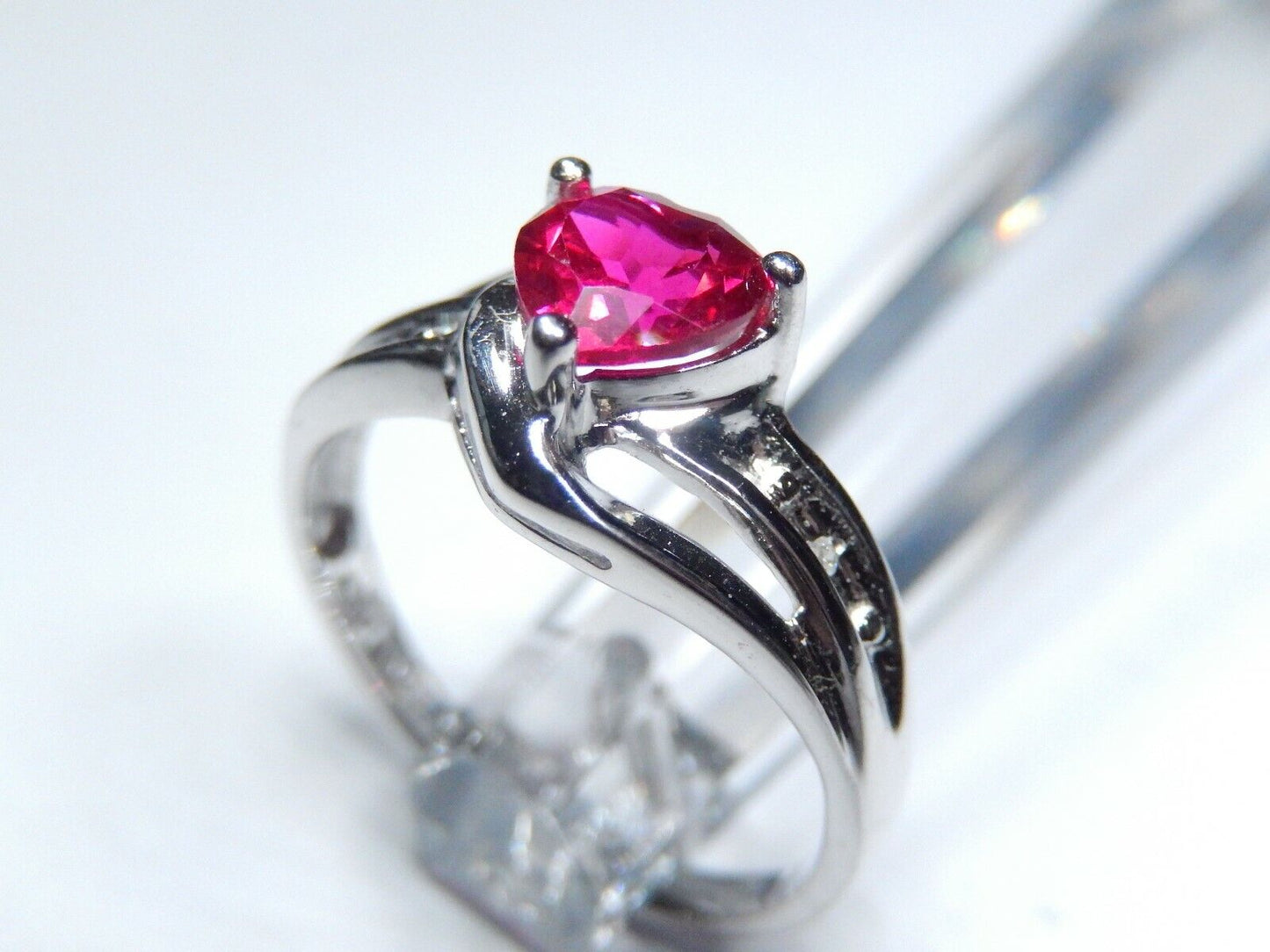 *NEW*  10k White Gold .75ct Heart Shape Red Ruby & Diamond Ring Size 7.5