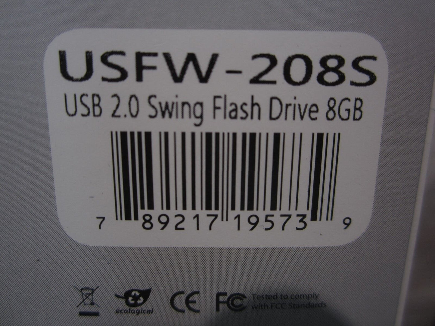 Unirex USFW-208S Swing 8GB USB 2.0 Flash Drive - BLACK