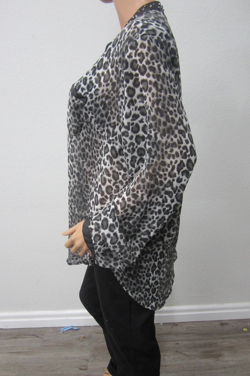 Torrid Metal Spike Collar Size 1 Plus Size  Top Animal Print