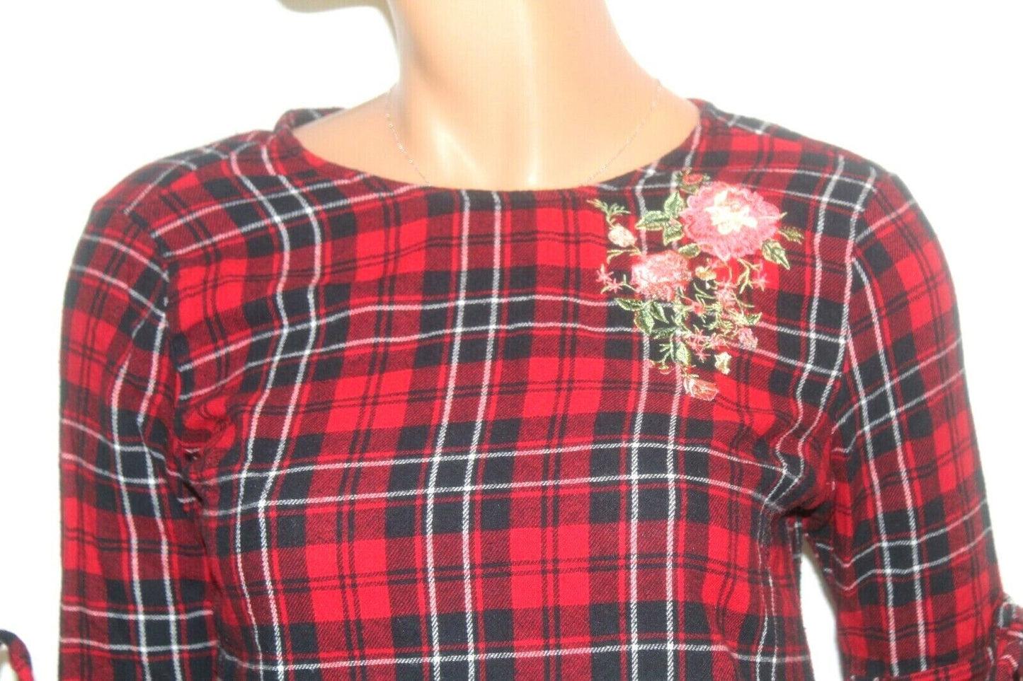 Love Notes Plaid Flannel Cotton Bell Sleeve Embroidered Floral Shirt Size Small