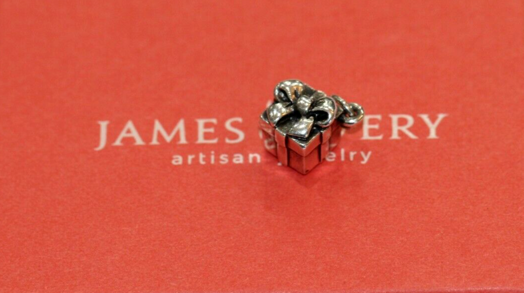 *RETIRED*  James Avery Sterling 3D Birthday or Christmas Present Gift Box Charm