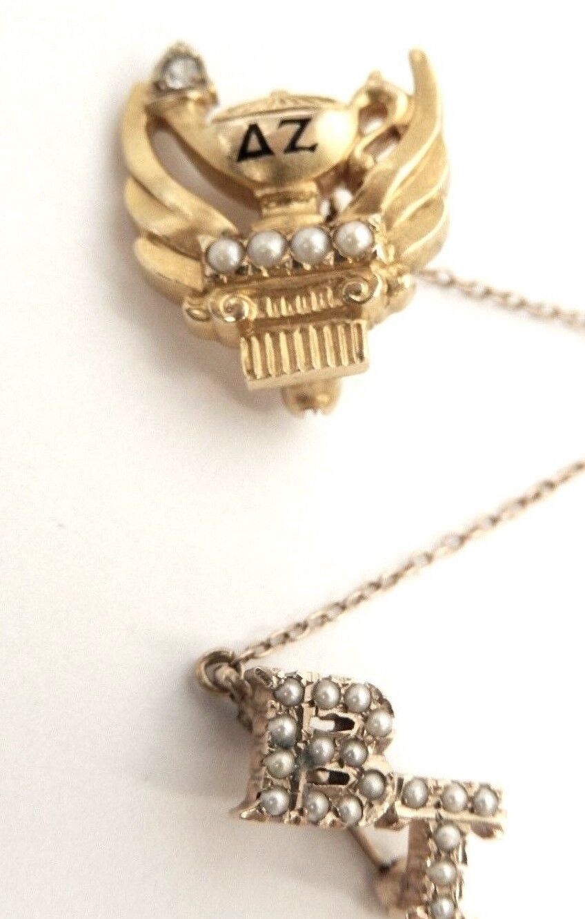 Vintage 1948 14K Yellow Gold Diamond Delta Zeta AZ Fraternity Sorority Badge Pin