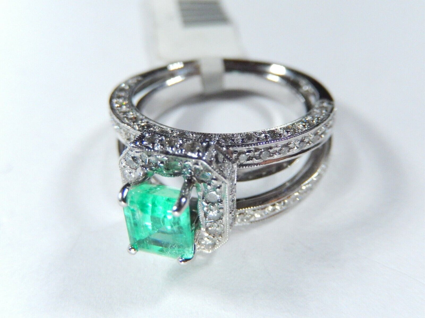 14K White Gold 1.50 Carat Natural Deep Green Emerald and VS Diamond Ring Sz 5.5