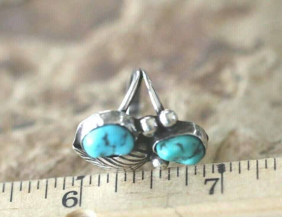 *VINTAGE* Signed Sterling Silver Native American Navajo Turquoise Ring Size 4.25