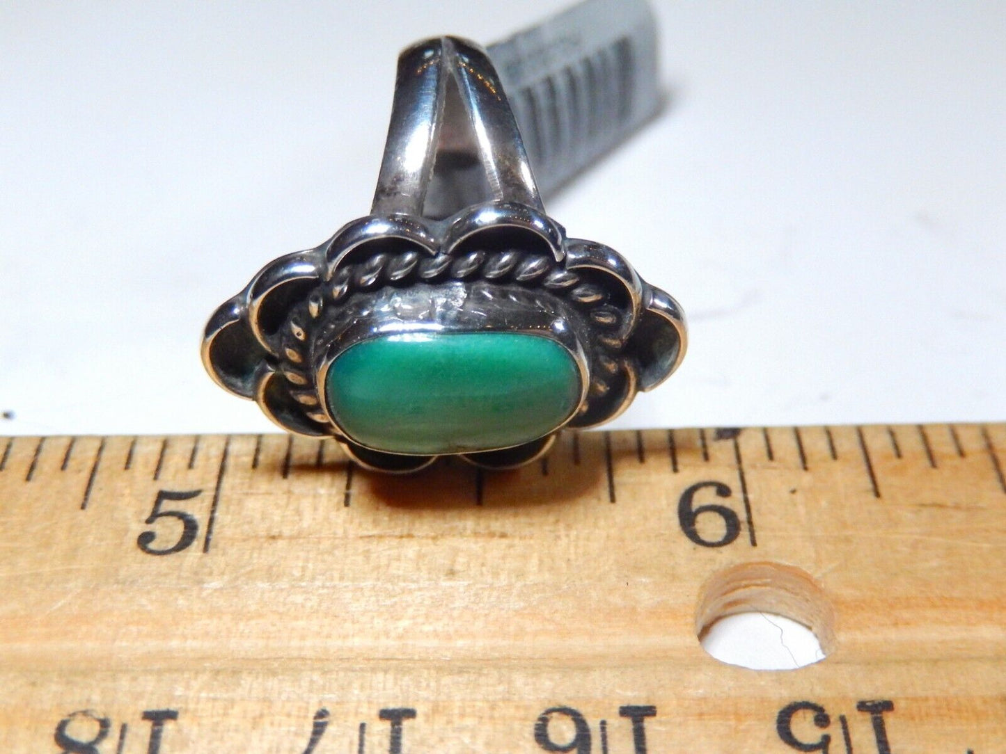 *VINTAGE* Native American Sterling Silver Oval Shape Green Turquoise Ring Size 7