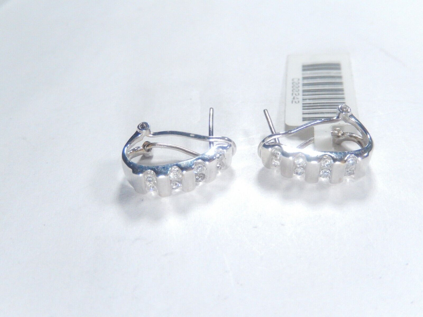 *VINTAGE*  14K White Gold 1/2 CT Natural Diamond Women's Lever Back Earrings