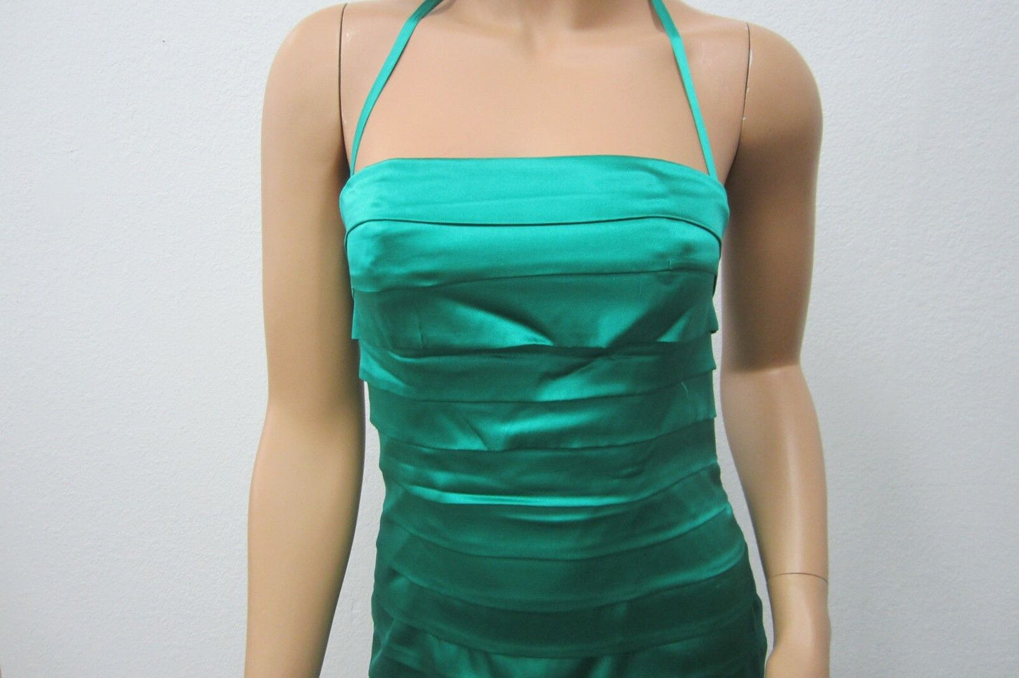 VERY NICE BEBE  Silk Multi Layer Pleated Strapless Silk PARTY Dress  Small