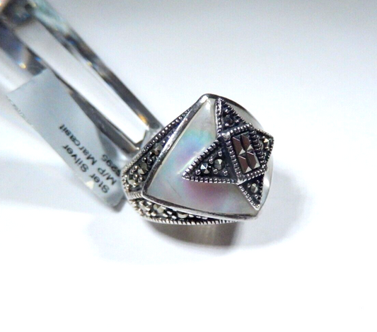 Vintage Mother of Pearl MOP And Marcasite Sterling Silver Ring Size 6