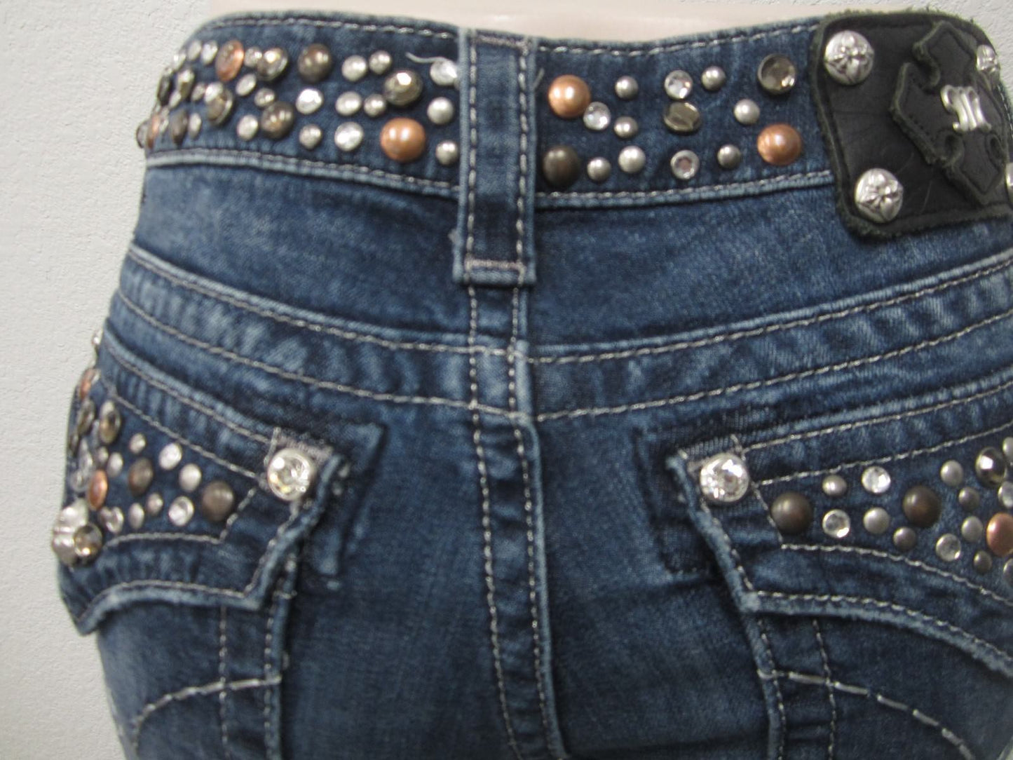 VERY NICE Miss Me Women's Jeans JW4288B31  "Glamour Stones" Boot cut Size 30x25