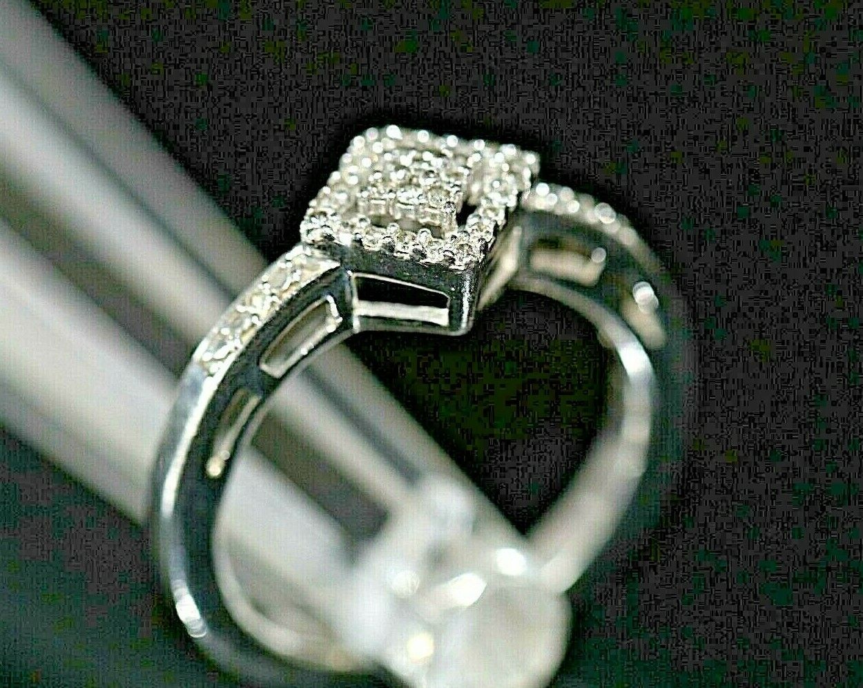 *VINTAGE* 925 Sterling Silver Stunning Retro REAL DIAMOND Wedding Ring Size 8.25