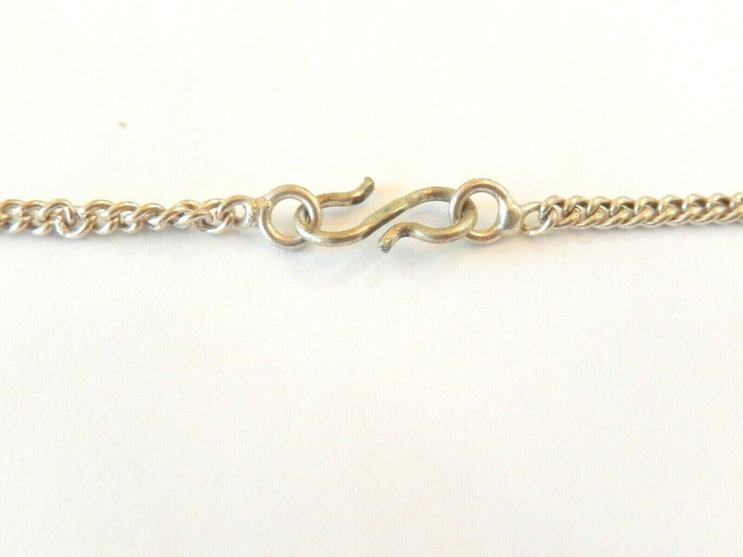 *VINTAGE*  Southwest Native American Sterling Silver White  Agate Necklace 20"