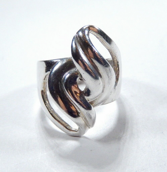 *VINTAGE* SOLID STERLING SILVER Heavy Free Form Curvy Modernist Design Ring Sz 7