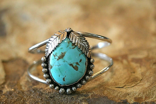 *VINTAGE*  Sterling Silver Navajo LARGE Turquoise Leaf Cuff Bangle Bracelet