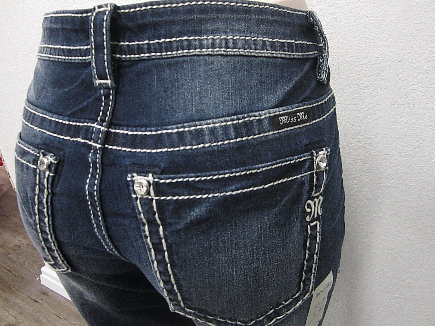 NWT MISS ME Womens JG7759A Slim Boyfriend Ankle Capri Denim Jeans 30 X 26