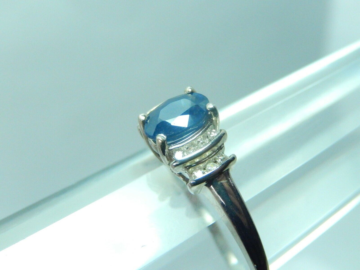 10K White Gold 1/2 ct Natural Blue Sapphire & 1/6 ct Diamond Ring Sz 7.25