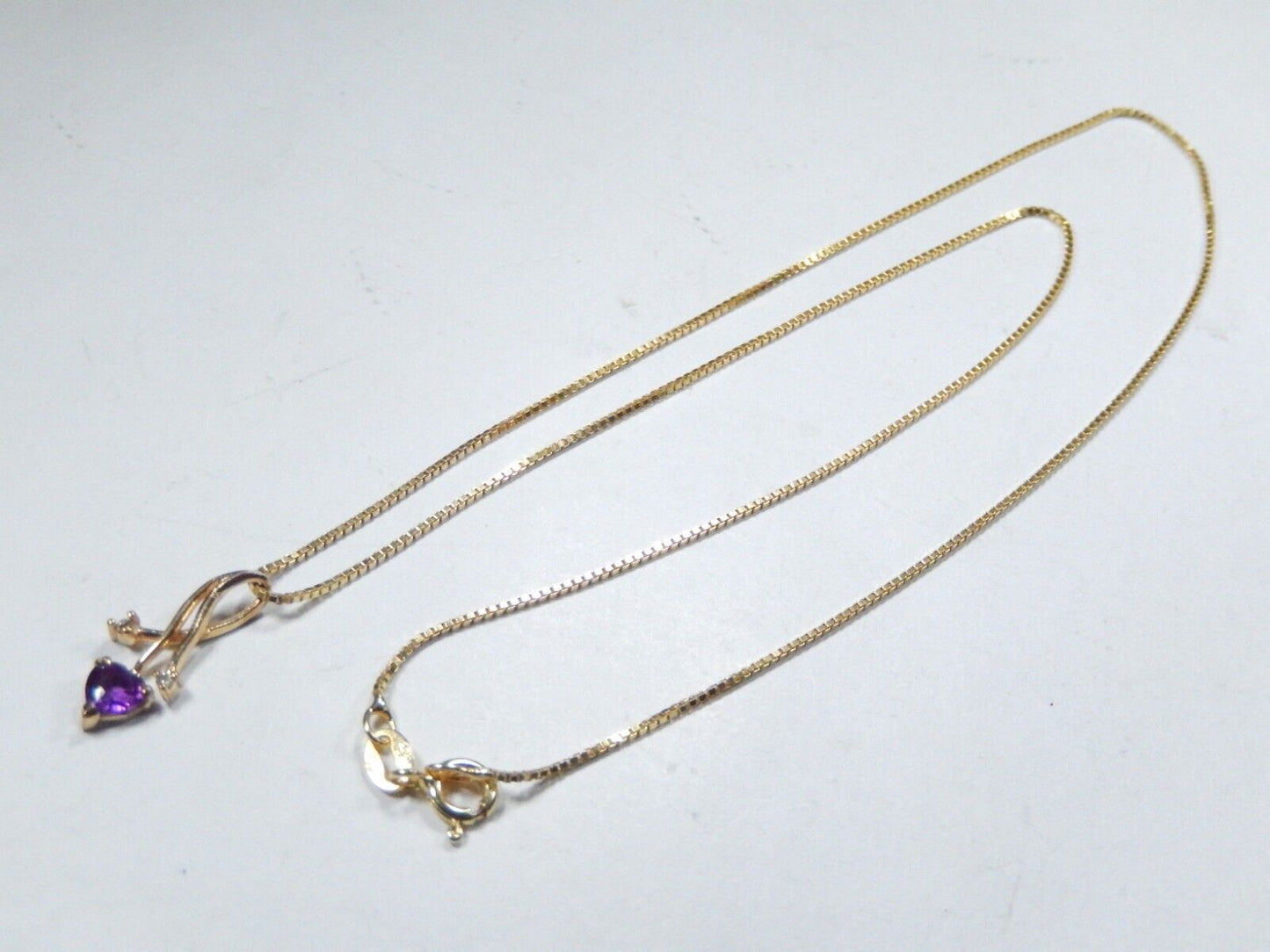 *VINTAGE*14k Yellow Gold Heart Shape Amethyst and 2 Diamond Pendant w/ 18" Chain