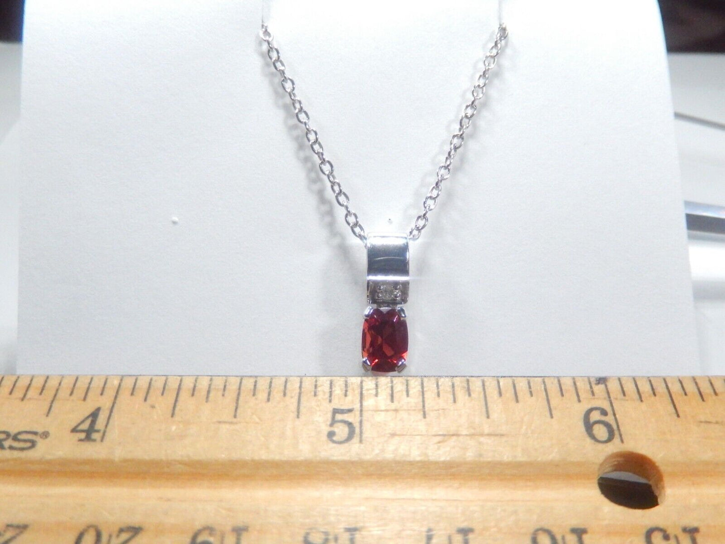 14K White Gold 3/4CT  Oval Garnet Solitaire Pendant w/18" chain