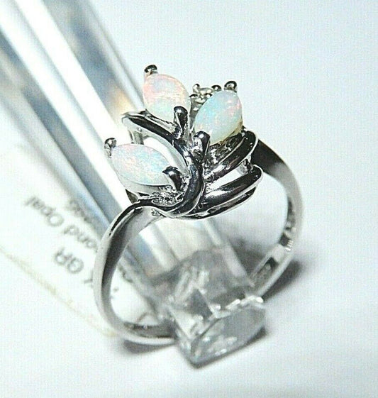 *NWT* 14k Solid White Gold Natural .50CT Opal & Diamond Ring Size 6.5