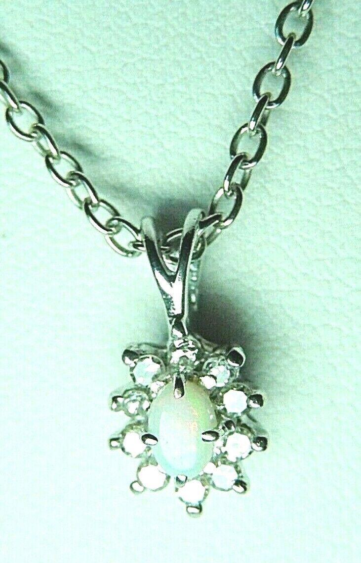 *VINTAGE*  14K White Gold 1/3 CT TW Diamond & Opal Halo Pendant w/18" Chain