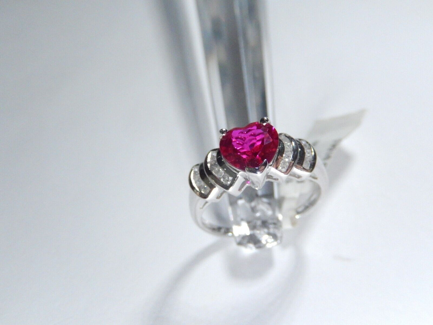 *NWT* 10K White Gold Heart Lab Created Ruby & Natural Diamond Ring Sz 7