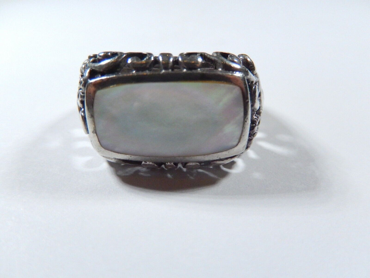 *VINTAGE*  Sterling Silver Mother of Pearl Filigree Ring   size 8.25