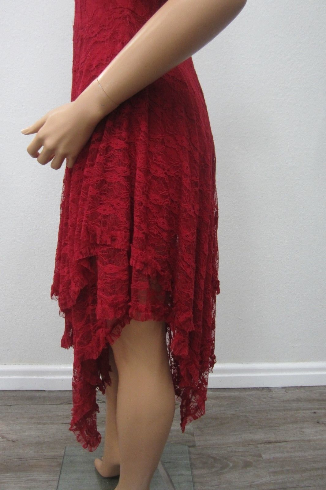 NWT Gorgeous Paris Hues Red Lace Dress Sz Small
