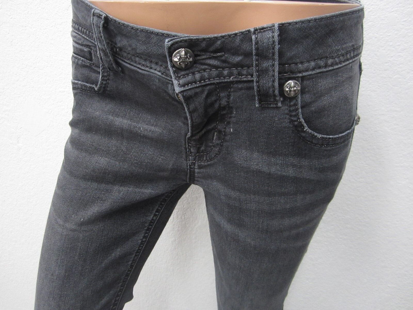 NEAR MINT Miss Me Skinny Jeans Black / Gray Fleur De Lis Pockets  Size 27 x 31
