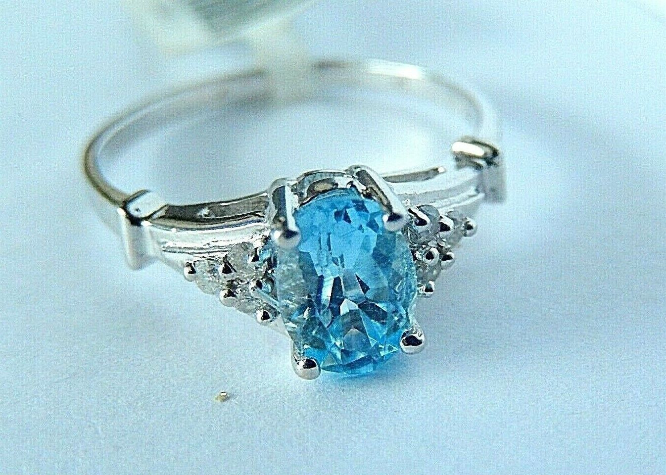 14k White Gold Natural 3/4CT Blue Topaz & Diamond Ring SZ 7.25