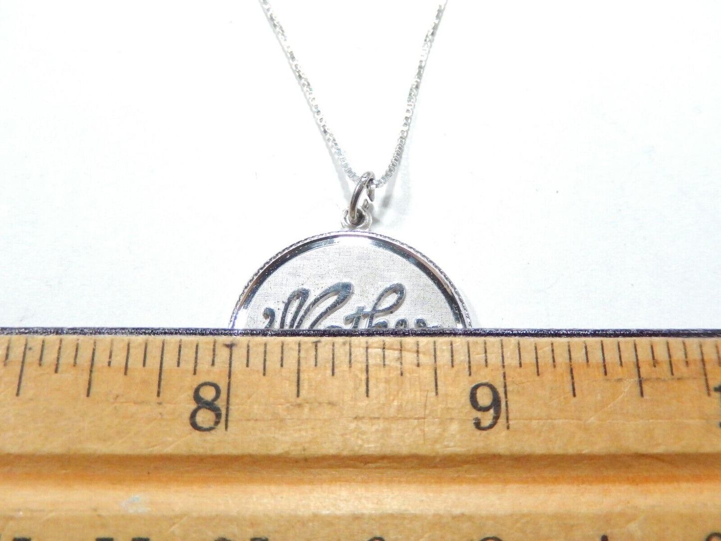 *VINTAGE* Beautiful Round Mother Charm or Pendant 925 Sterling Silver for Mom 1"