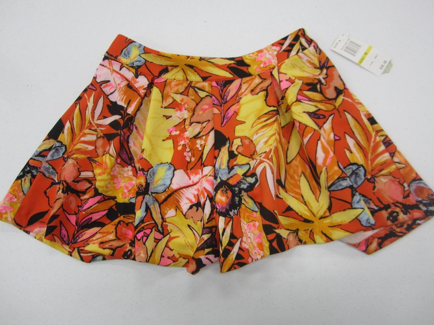 GB Gianni Bini NWT New Juniors Floral Shorts Skort Zipper Back Medium