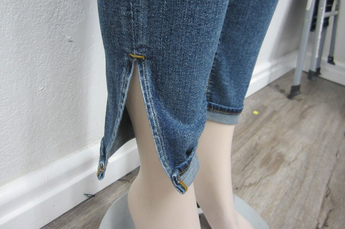 NWT Miss Me Vintage Blue Splitting Image Ankle Skinny Jeans M1001FA112 Sz 29x27