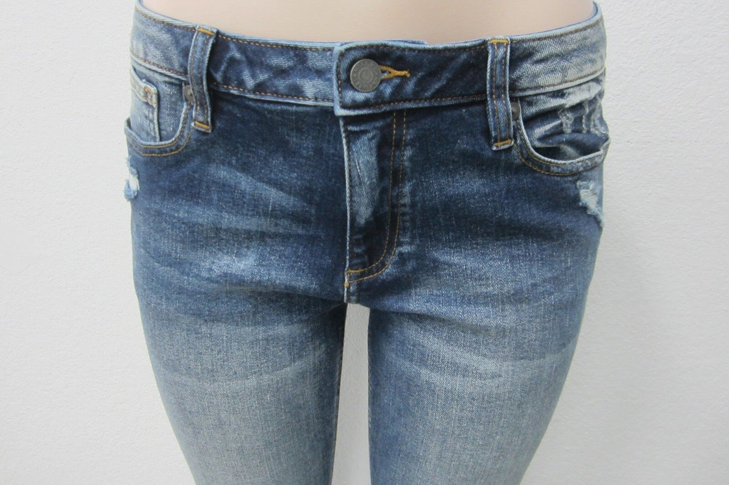 NWT Miss Me Vintage Blue Splitting Image Ankle Skinny Jeans M1001FA112 Sz 29x27