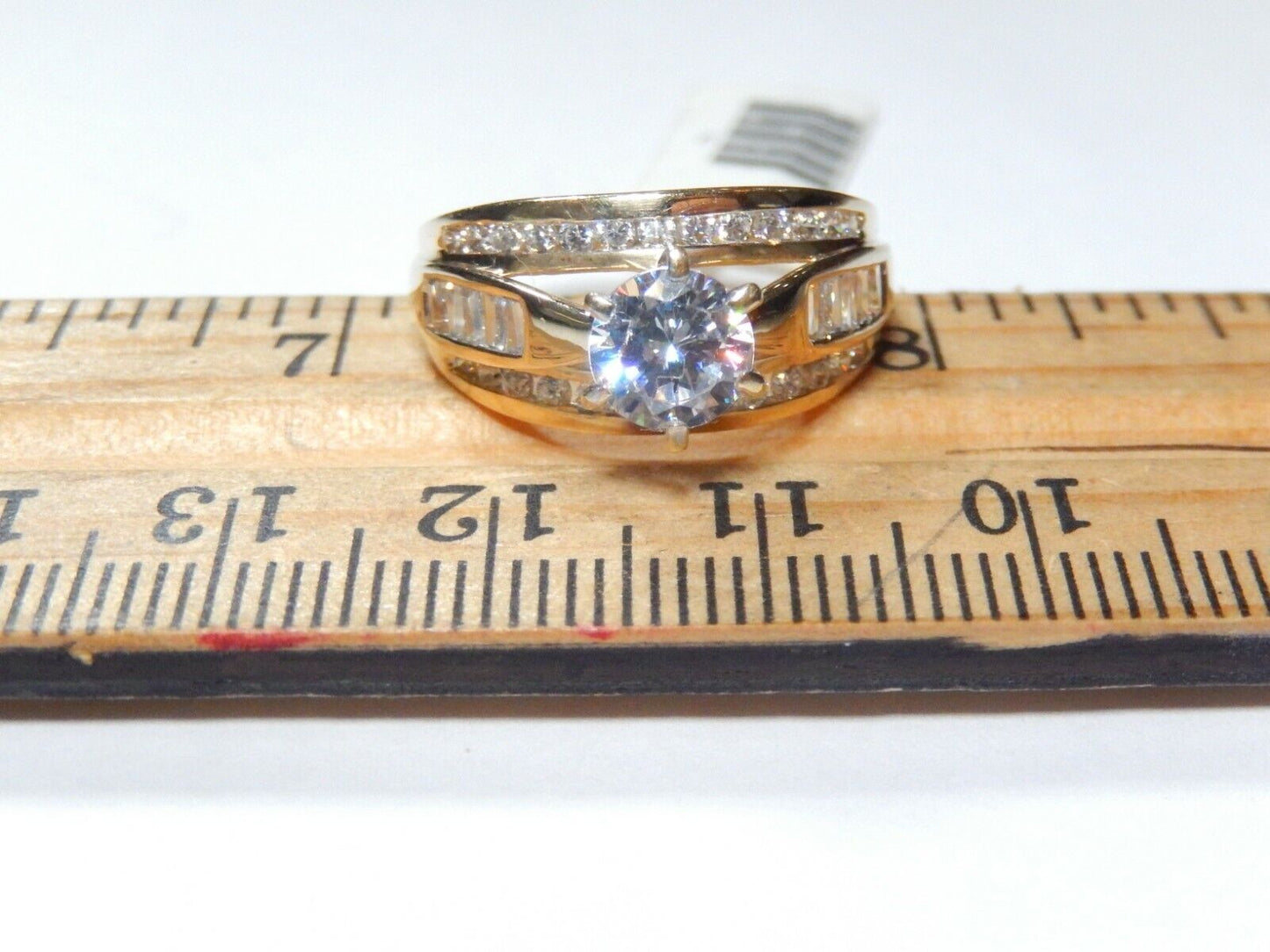 *NWT*  10k Yellow Gold 1.50 CT CZ Pretty Engagement Ring Sz 7.25