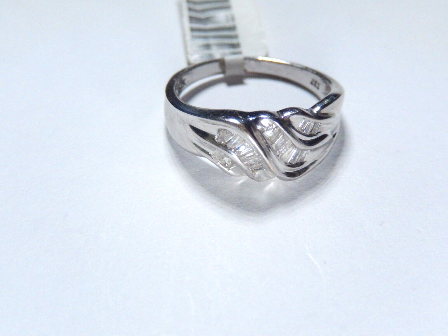 *NWT* 10K White Gold  .33CT Natural  Baguette Diamond Ring Size 7.5