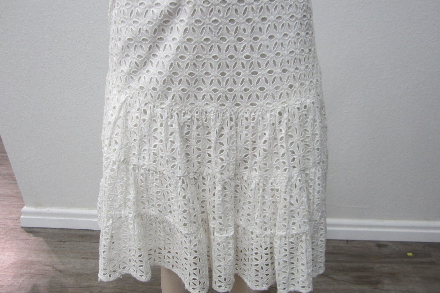 *NICE*   INC International Concepts Maxi Skirt, White Knit & Lace Size 4