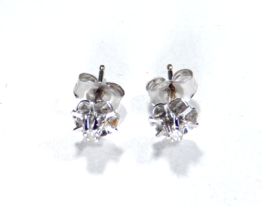 *VINTAGE* - 14K White Gold 1/7ctw Natural Diamond BUTTERCUP Stud Earrings