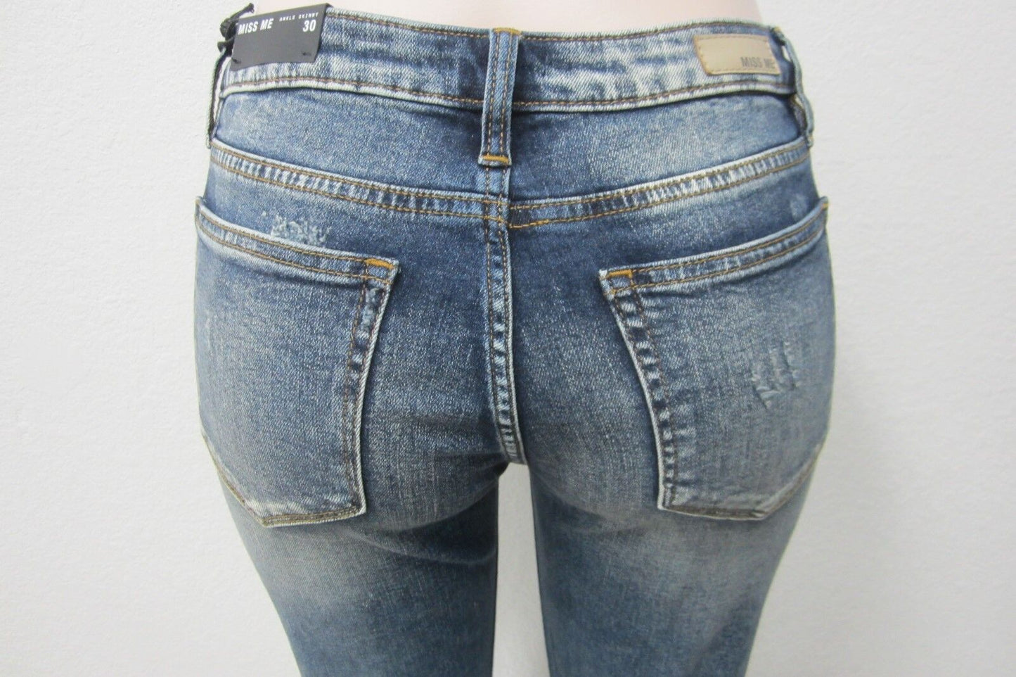 NWT Miss Me Vintage Blue Splitting Image Ankle Skinny Jeans M1001FA112 Sz 29x27