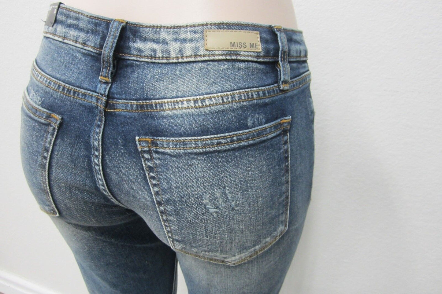 NWT Miss Me Vintage Blue Splitting Image Ankle Skinny Jeans M1001FA112 Sz 29x27