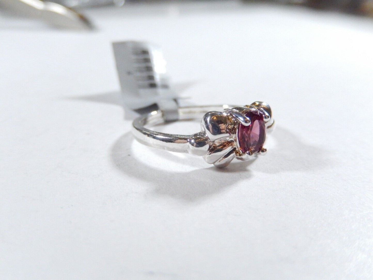 *VINTAGE* Cute Sterling Silver Garnet Ring Size 6.75