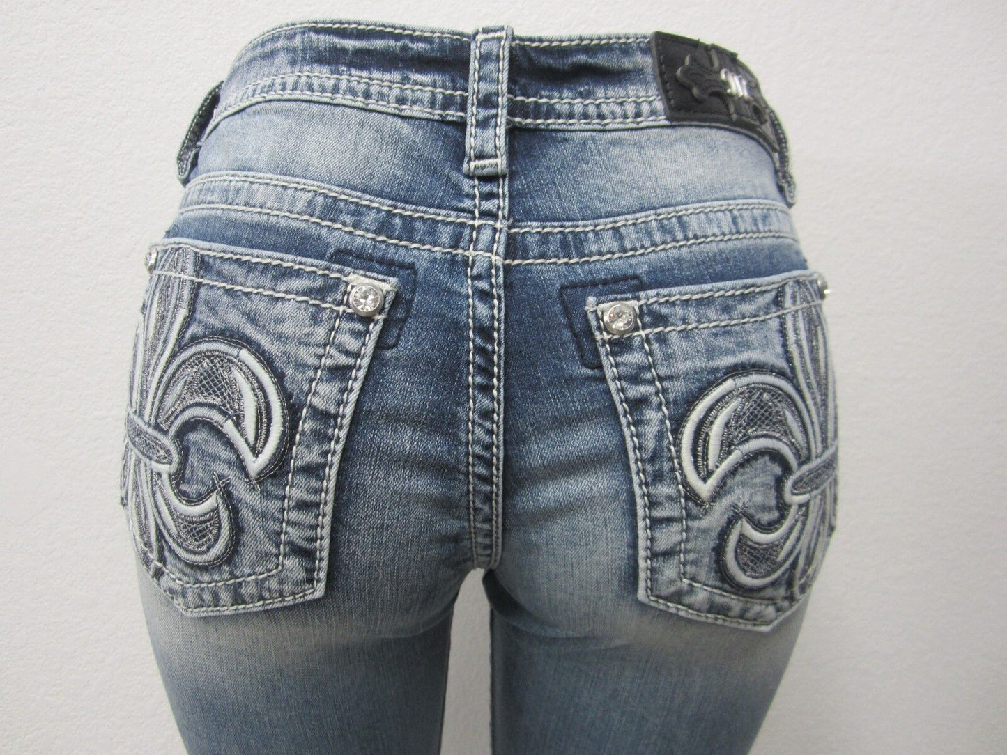 NWT MISS ME Skinny Embellished Low Rise Medium Blue Jeans 26 x 30 NEW #M311OS