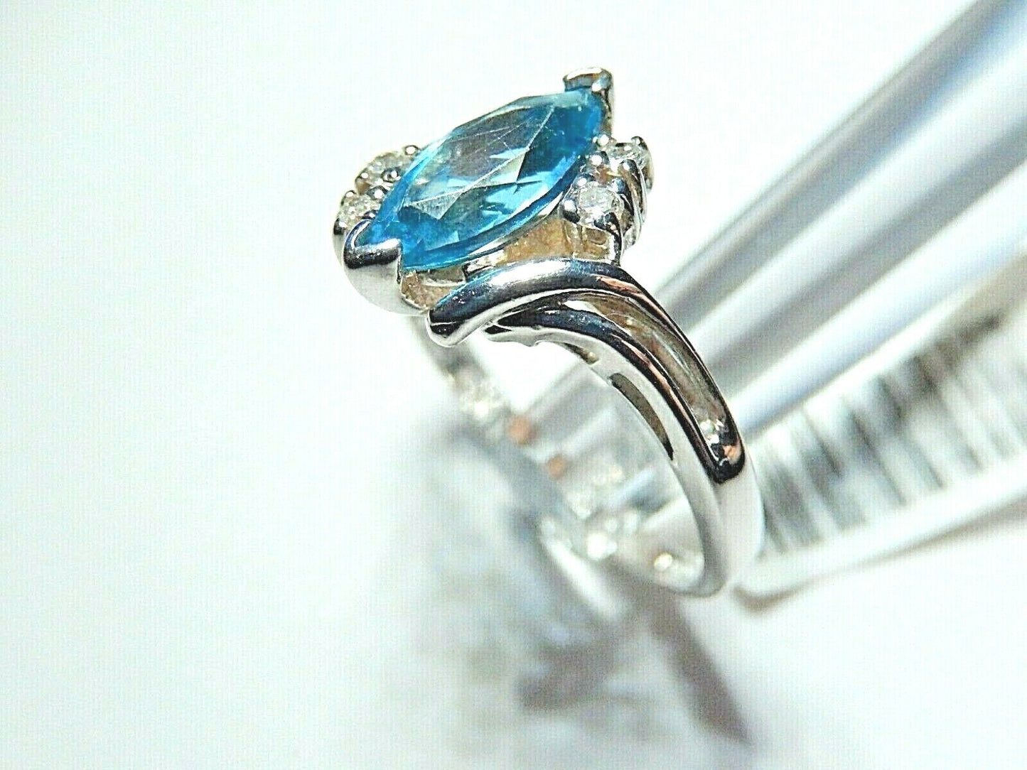 *VINTAGE* 14k White Gold 1.00CT Marquise London Blue Topaz & Diamond Ring Sz6.75