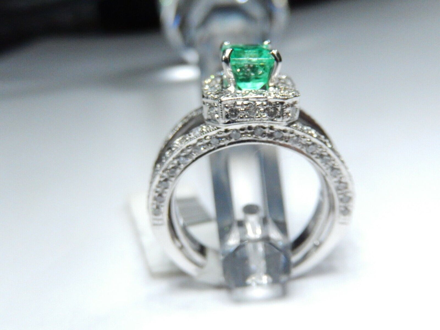 14K White Gold 1.50 Carat Natural Deep Green Emerald and VS Diamond Ring Sz 5.5