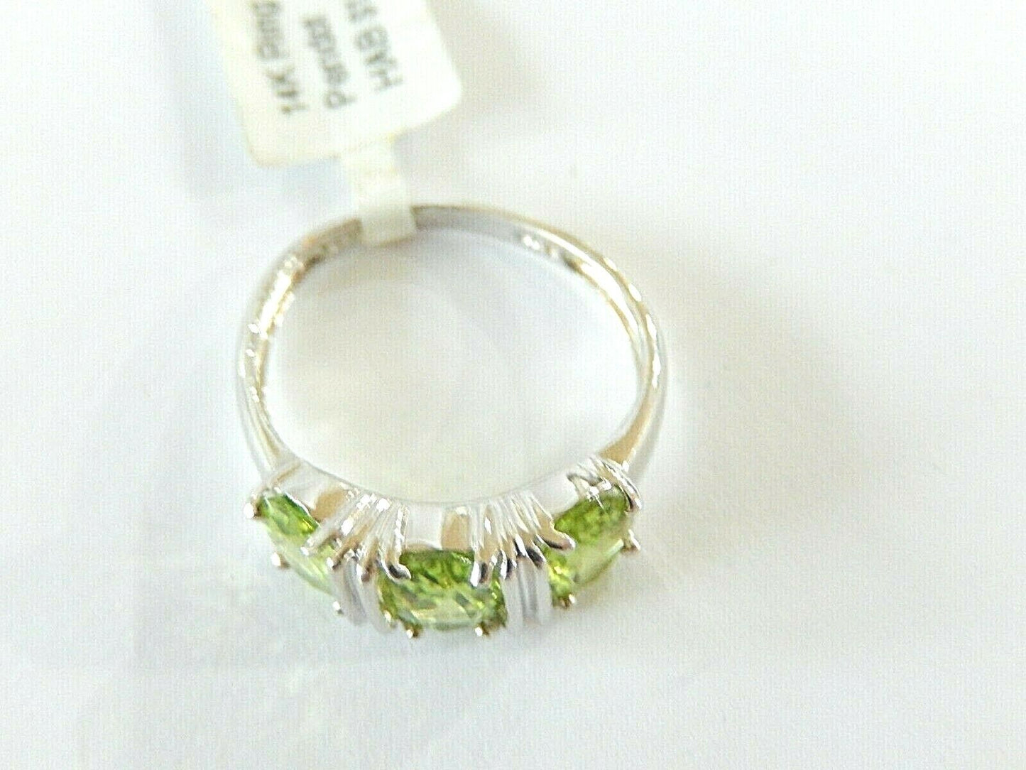 *NWT* 14K White Gold 2.25 Carat Oval Natural Peridot Three Stone Ring Sz 5.5