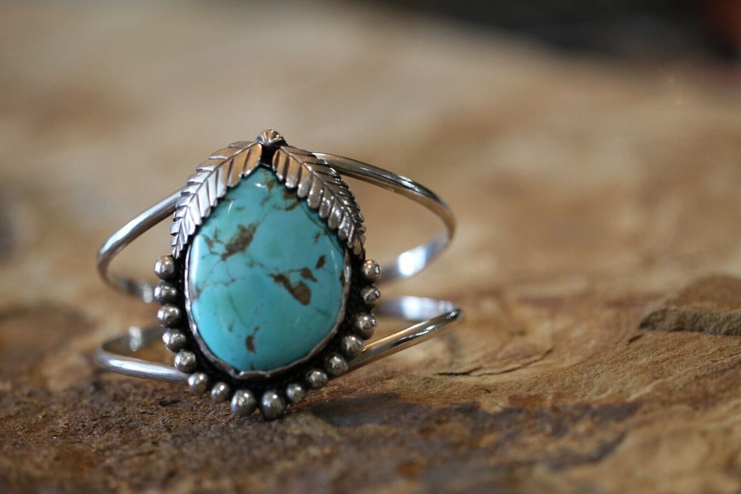 *VINTAGE*  Sterling Silver Navajo LARGE Turquoise Leaf Cuff Bangle Bracelet