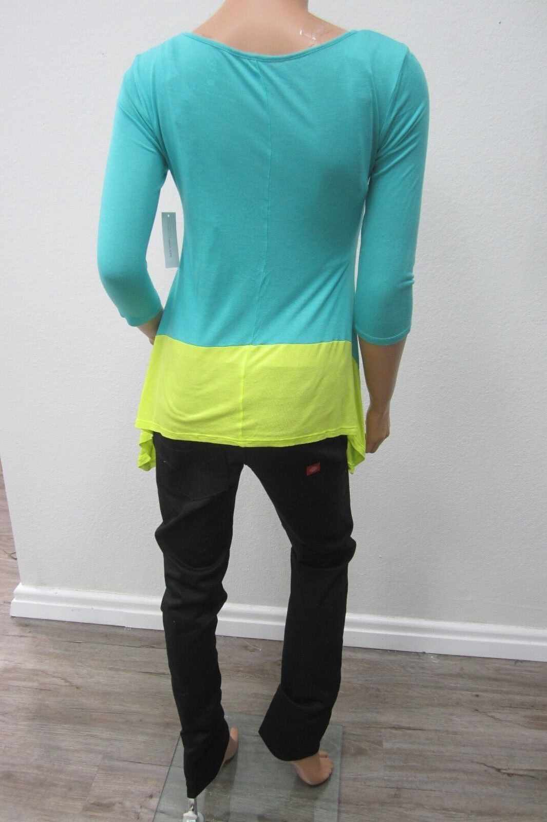 *NWT* New York & Company  SUPER CUTE Top  Stretch Turquoise  Blouse Size XSmall