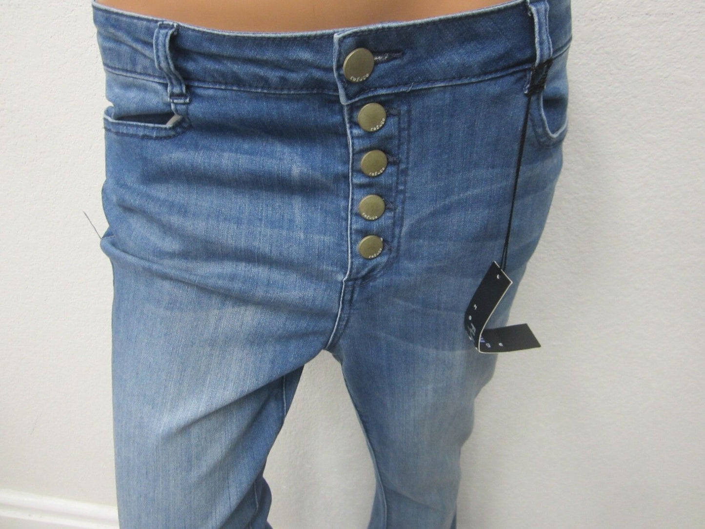 NWT WOMEN'S REFUGE FLARE LEG MEDIUM BLUE STRETCH JEANS SIZE 8 x 31L