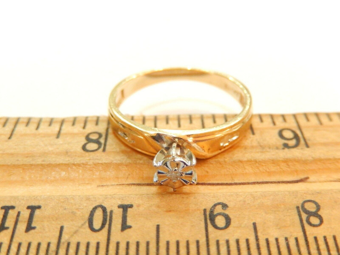 10k Yellow Gold Round Diamond Wedding Engagement Cross Cutout Ring Sz 7.25